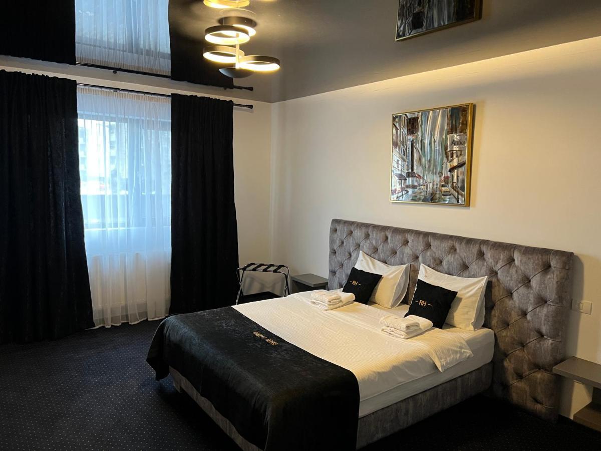 מלון Târgu Jiu Renato House מראה חיצוני תמונה
